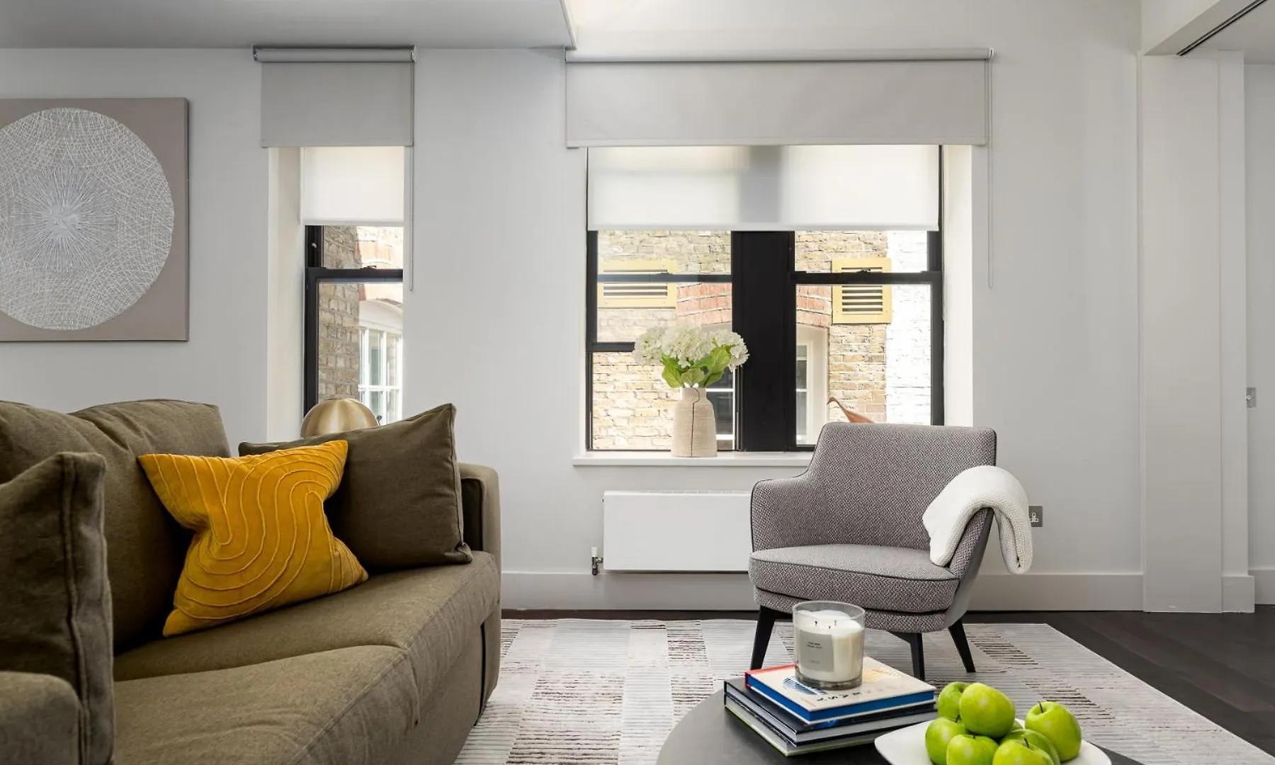 Tower Of London - Your Apartment 0*,
